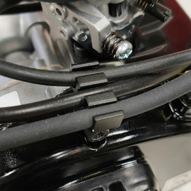 Polttoaineletkujen pidike alu