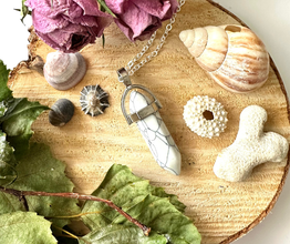 Howliitti Kärki valkoinen