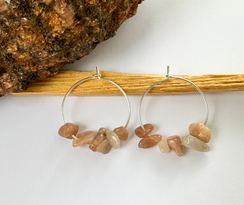 Korvakoru Aurinkokivi