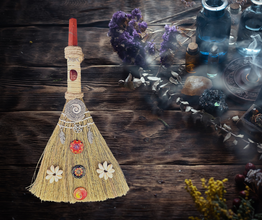 Wicca Rituaaliluuta punaisella Jaspis päällä.