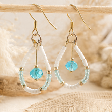 Siemenhelmikorut, kristallilla	