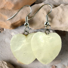 Keltainen kalsiitti sydämet	