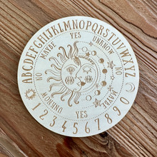 Heilurin alusta aurinko ja kuu  pyöreä puinen puinen	