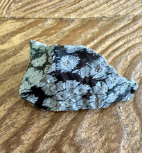 Lumihiutale Obsidiaani	