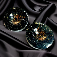 Orgoniitti alusta Turmaliini puhdistukseen	