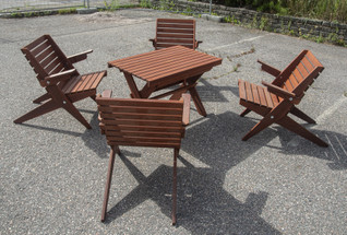 Turun Pihakalustesetti Ruskea