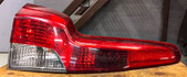 Volvo V50 2008 Vasen takavalo (pienviallinen) Yksi ohjaintappi on katkennut