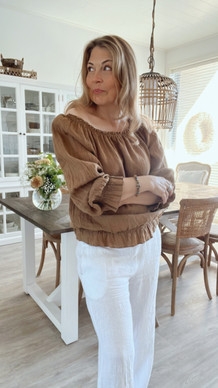 NOEMI PELLAVAPAITA KAMELI