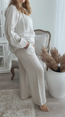 CASSIE PELLAVAHOUSUT BEIGE