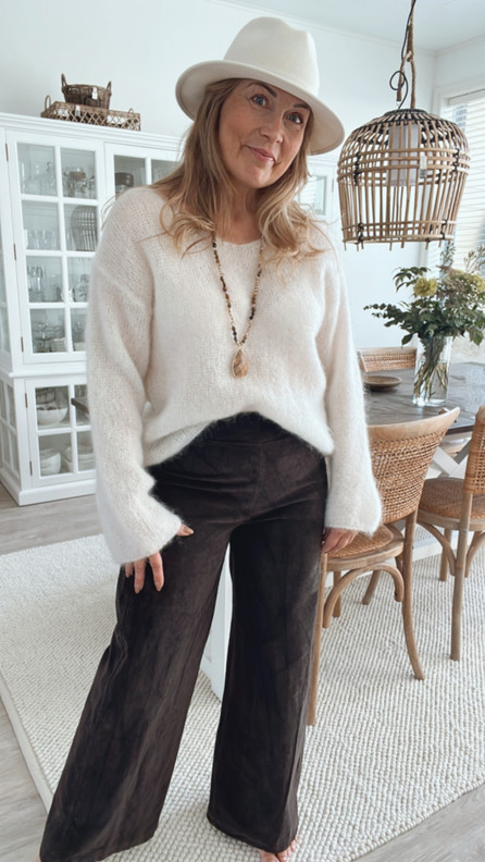 JUDITH VAKOSAMETTIHOUSUT RUSKEA