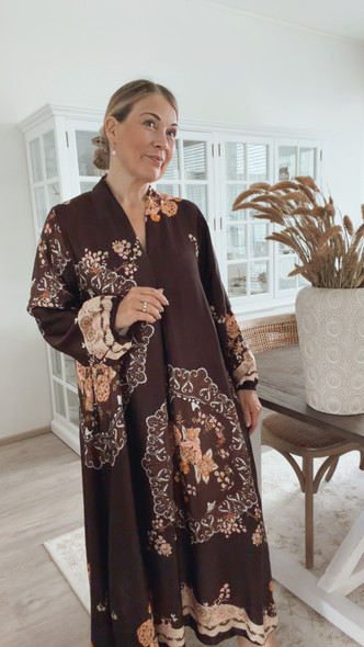 FLORENCE SILKKI-VISKOOSIMEKKO RUSKEA
