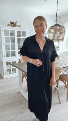 ROXANNE SATIINIMEKKO MUSTA 