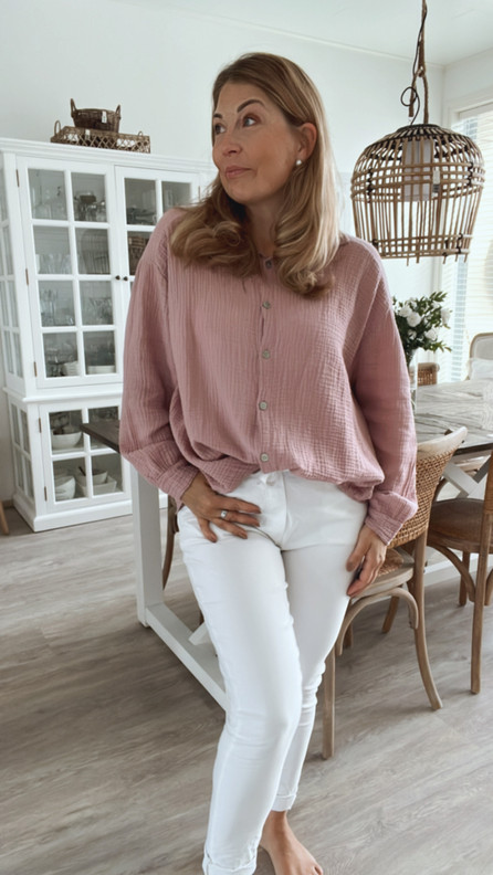 MARIANNE PUUVILLAPAITA MALVA