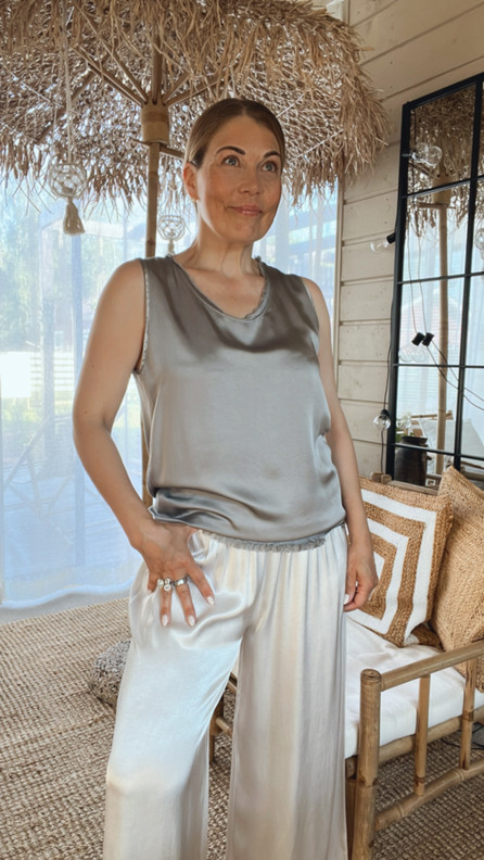 CLAUDINA SATIINITOPPI TAUPE