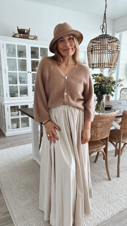 EDITH VAKOSAMETTIHAME BEIGE