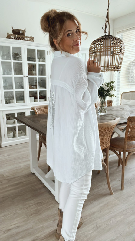 WINGS PUUVILLAPAITA VALKOINEN PLUS KOKO