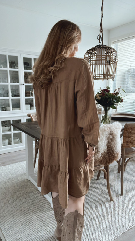 HAZEL PELLAVAMEKKO KAMELI