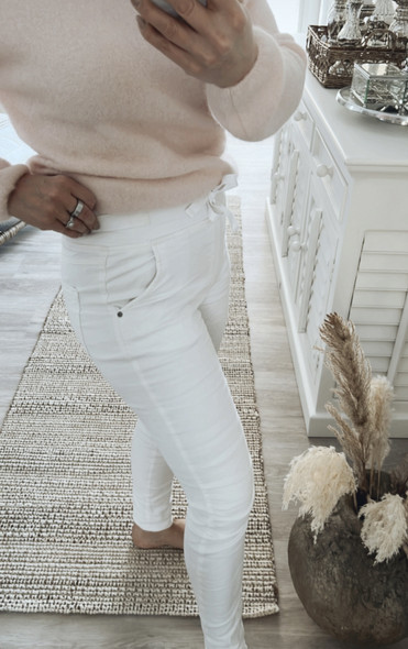 JOGGER PANTS WHITE