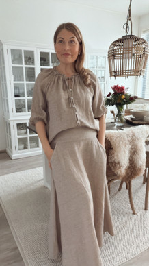 ETHEL PELLAVAHAME KASHMIR