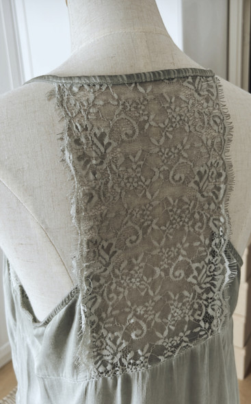 MONA SATIINITOPPI OLIIVI