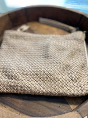 PUNOTTU NAHKALAUKKU  BEIGE