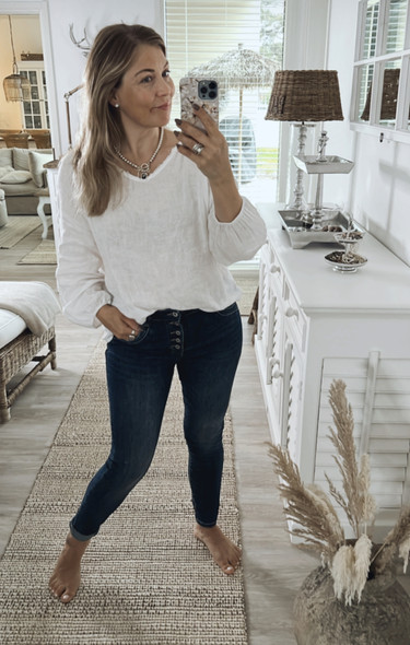 JEANS WITH BUTTONS DARK BLUE