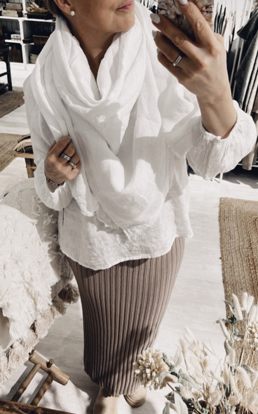 WILHELMIINA LINEN SCARF WHITE