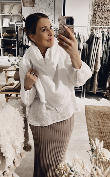 WILHELMIINA LINEN SCARF WHITE