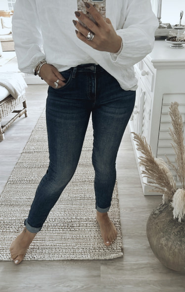 JEANS WITH ZIPPER
