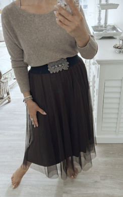 CARLA TYLLIHAME RUSKEA