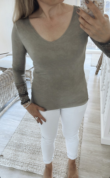 SIBYL DRESS BLOUSE TAUPE