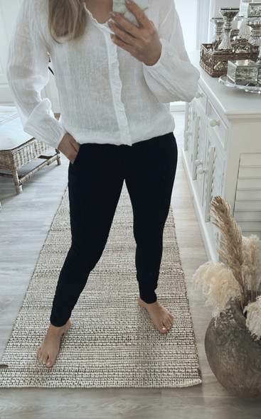 JOGGER PANTS BLACK