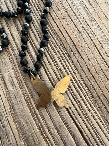 BUTTERFLY NECKLACE BLACK