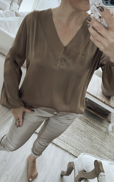 RENATA SATIN BLOUSE CAMEL