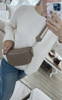 CROSSBODY