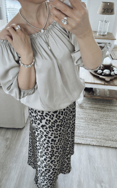 GIGI SATIINIPUSERO BEIGE