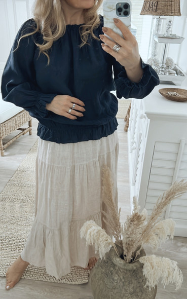 NOEMI PELLAVAPAITA NAVY