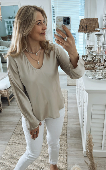 BESSY SILKKI-SATIINIPUSERO BEIGE