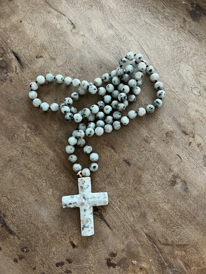 FANTASY NECKLACE CROSS  LIGHT GREEN