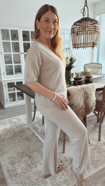 CARINE MERINOVILLANEULEHOUSUT KITTI