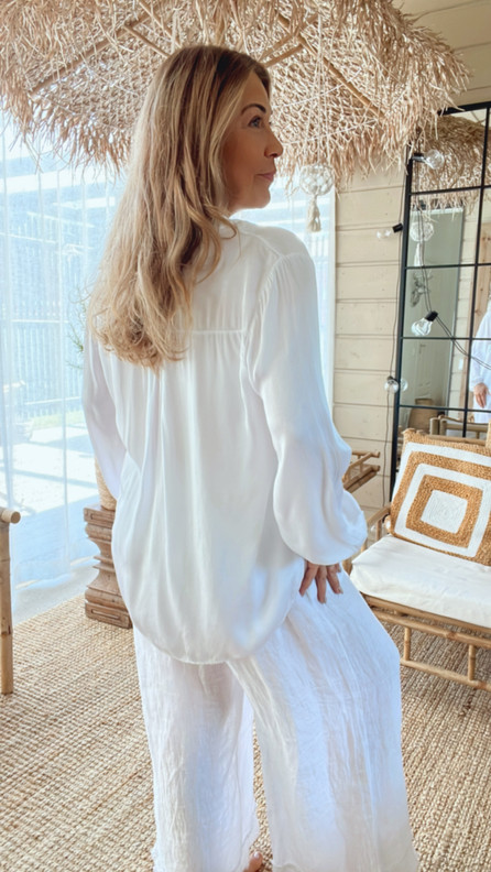 WILLOW SATIINIPUSERO VALKOINEN