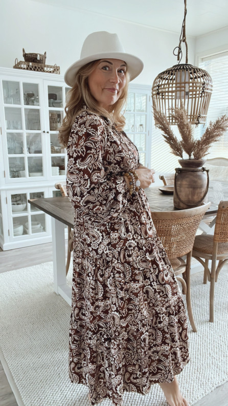 AURELIA VISKOOSIMEKKO RUSKEA