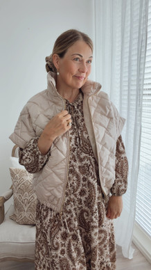 ADELE SHORT SLEEVE EMBROIDERED VEST BEIGE