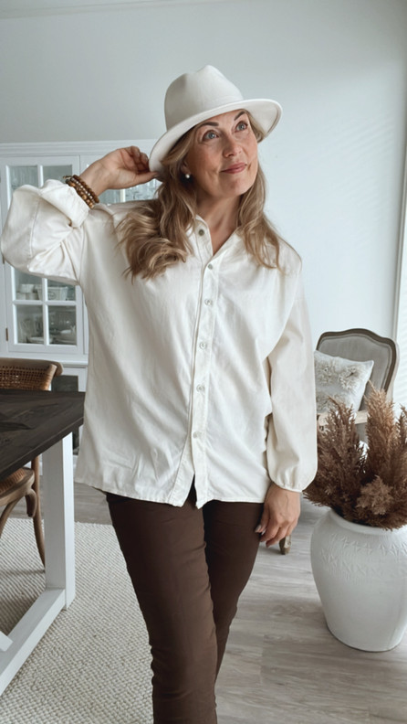 KARA VAKOSAMETTIPUSERO MILKY