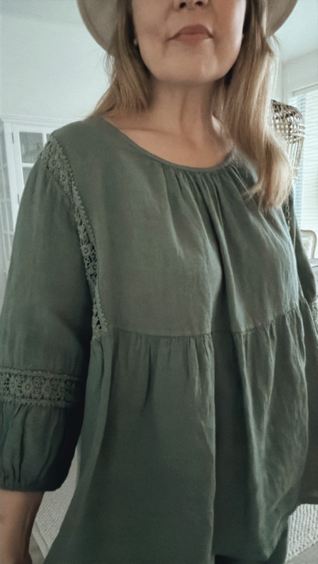 CASSANDRA PELLAVAPAITA KHAKI