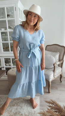 JULIE PELLAVAMEKKO TAIVAANSININEN