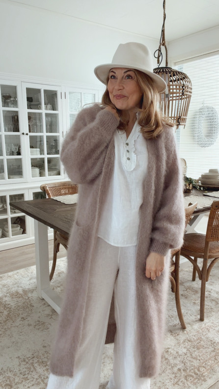 SCARLETT MOHAIRNEULETAKKI VAALEA TAUPE