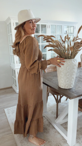 ANGELINA PELLAVAMEKKO KAMELI