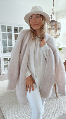 FRIDA MOHAIRNEULETAKKI VAALEA BEIGE