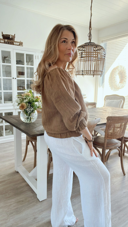 NOEMI PELLAVAPAITA KAMELI